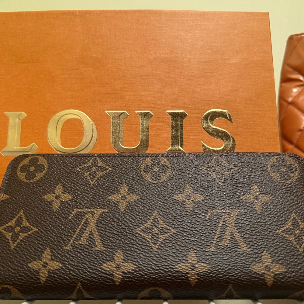 Louis Vuitton Clemence wallet